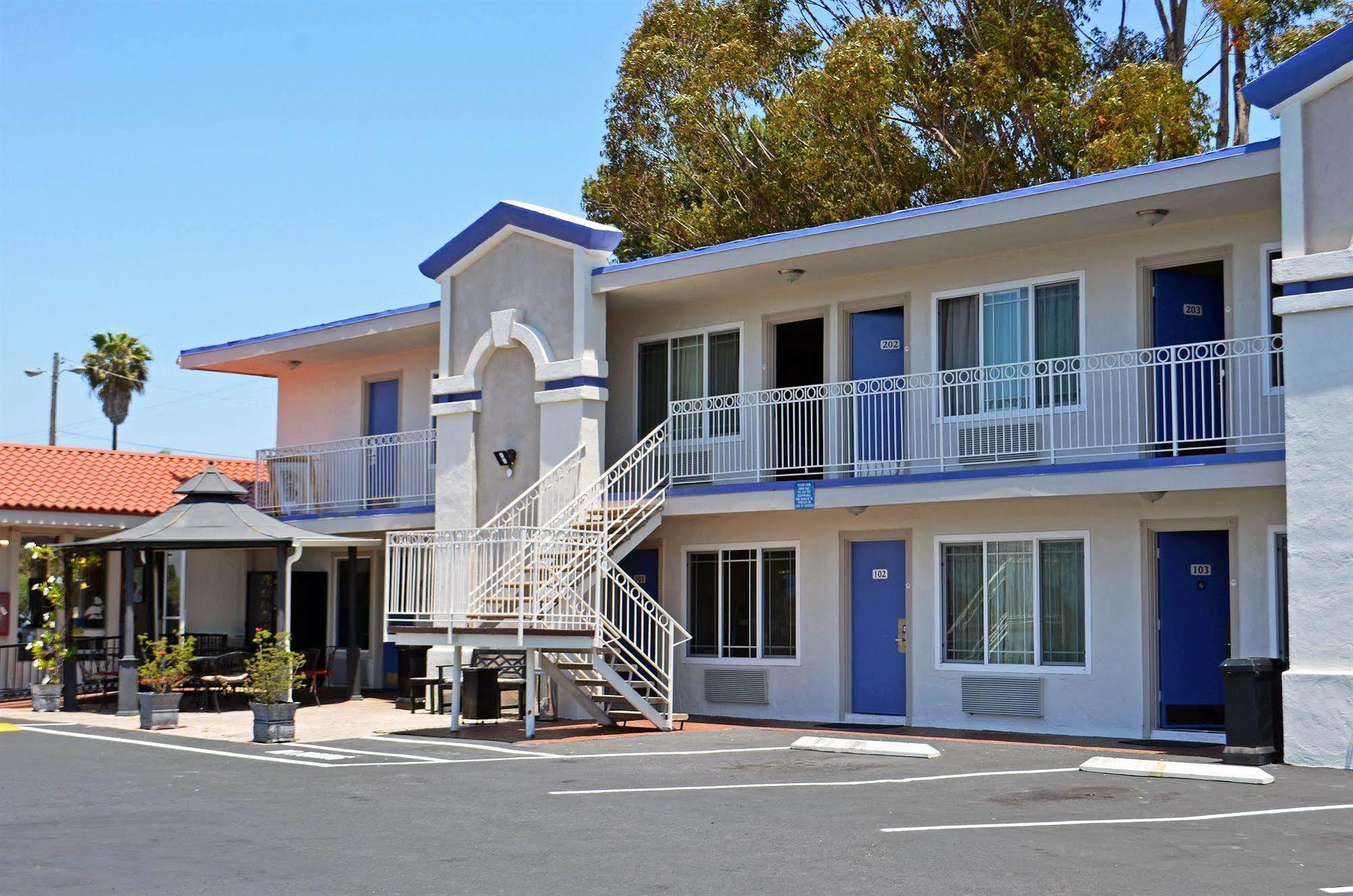 Motel 6-Vista, Ca Экстерьер фото